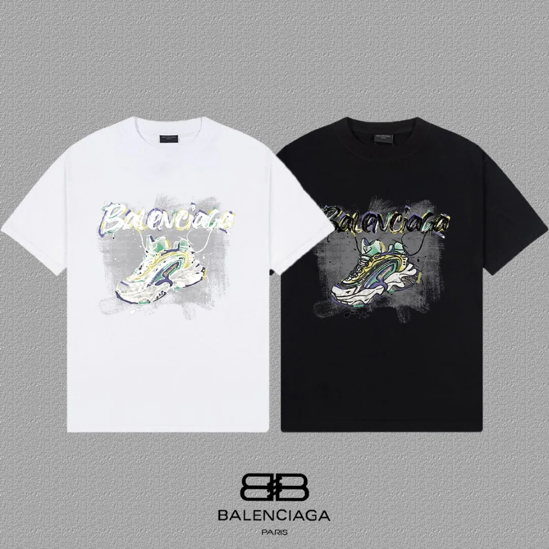 P80✨🔥 BALENCIAGA Paris lettering printed short-sleeved T-shirt. Custom-woven and dyed 300 grams of combed cotton heavyweight fabric. Zero color difference in threads. Perfect details. Different from the current currency version. Welcome to compare. Same Style for men and women. Must-sell in the picture above. Color: White Black Size: 1 2 3 4